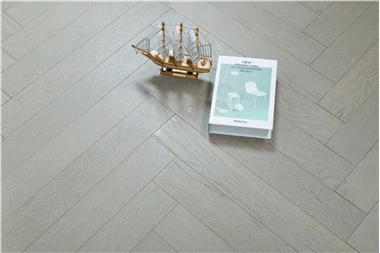 501-38 Tumehall tamm